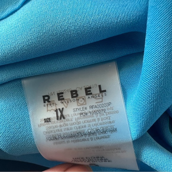 NWT Rebel plus size sleeveless blouse fully lined - Picture 5 of 7